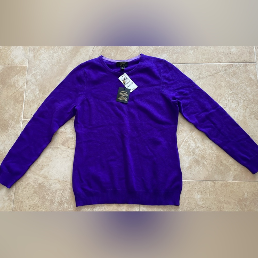 Charter club medium cashmere sweater NWT